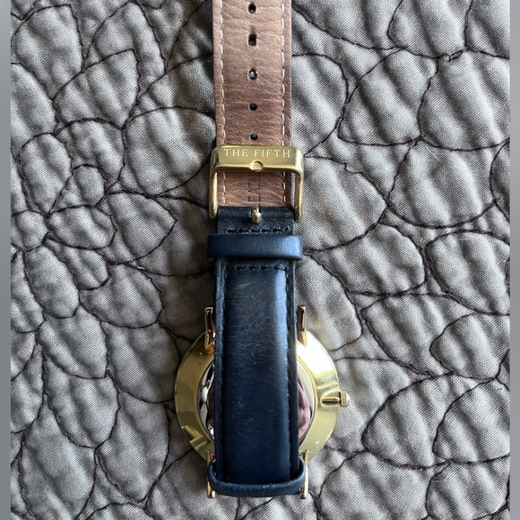 The Fifth - black and gold watch - Picture 5 of 8